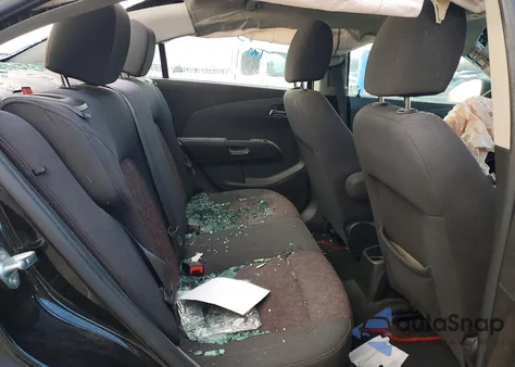 2018 Chevrolet Sonic Lt z USA, uszkodzony, nr VIN 1G1JD5SGXJ4100982